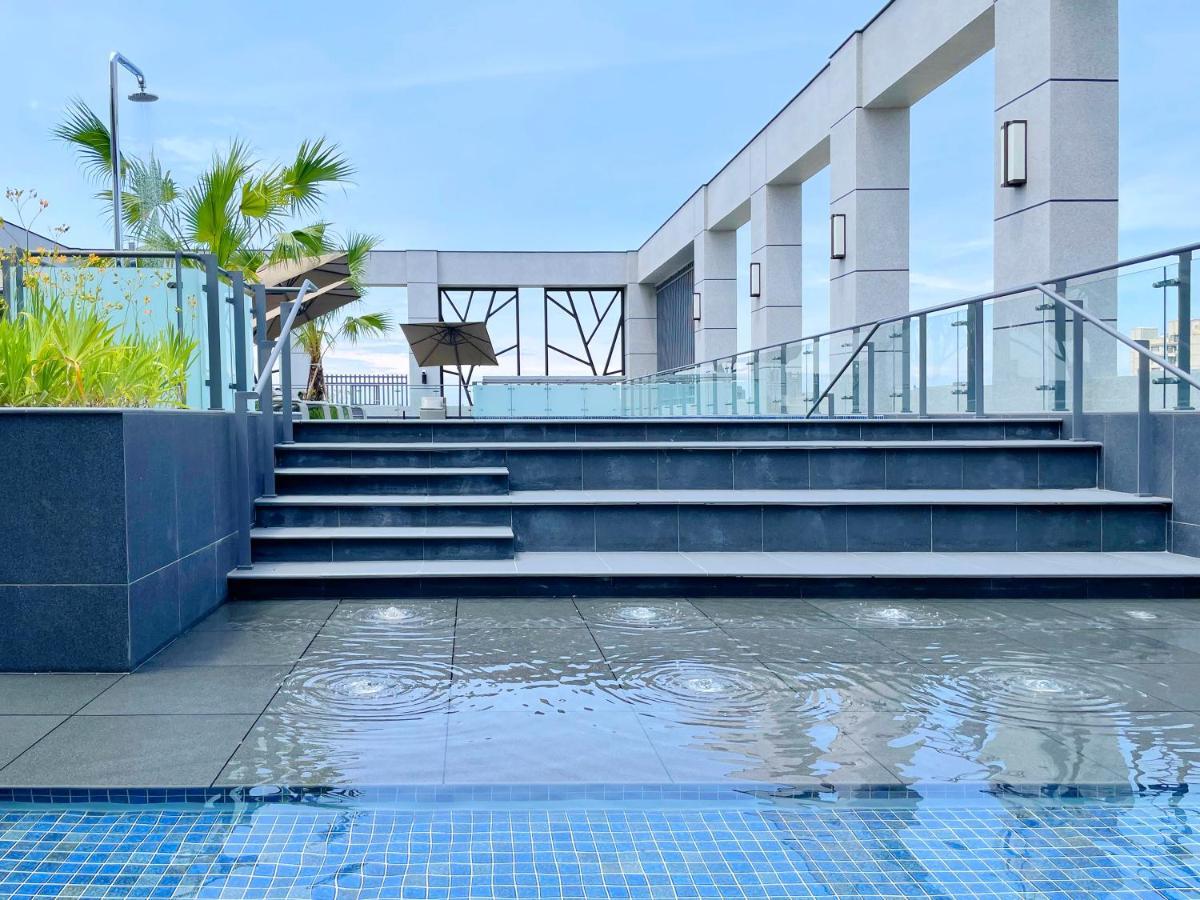 Grand Banyan Hotel ไถหนาน ภายนอก รูปภาพ